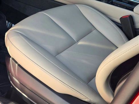 New 2026 Lincoln Corsair Premiere image 4