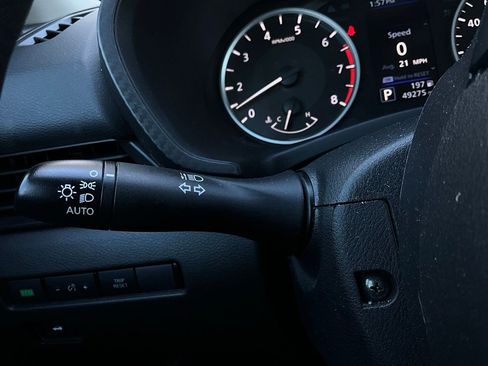 Used 2025 Nissan Sentra S image 31