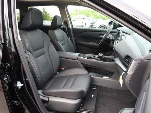 New 2026 Nissan Rogue Dark Armor AWD/4WD image 26