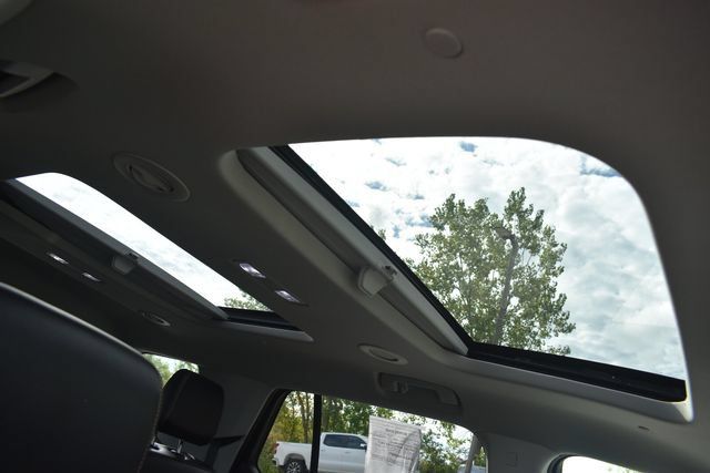 Used 2018 Chevrolet Traverse Premier AWD/4WD image 13