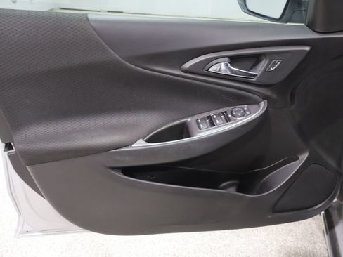 Used 2021 Chevrolet Malibu LS FWD image 12