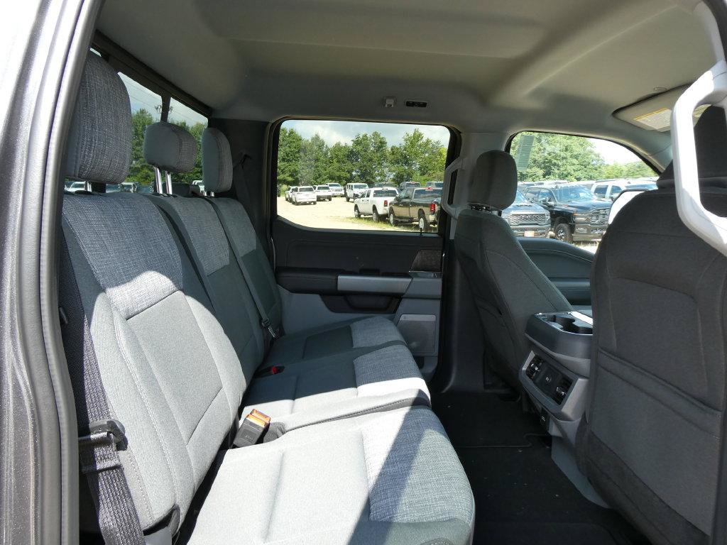 New 2026 Ford F250 XLT w/ XLT Premium Package AWD/4WD image 15