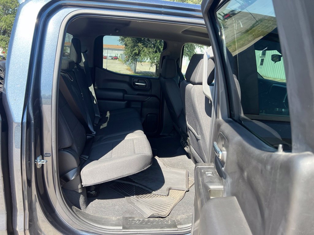 Used 2022 Chevrolet Silverado 1500 LT AWD/4WD image 16