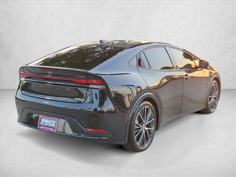 Used 2023 Toyota Prius Limited FWD image 5