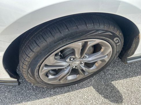 Used 2023 Honda Accord EX-L image 7