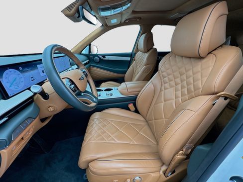 Used 2025 Genesis GV80 3.5T Prestige image 13