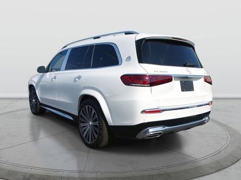 Used 2023 Mercedes-Benz Maybach GLS 600 4MATIC image 4