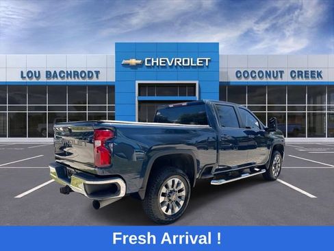 Used 2022 Chevrolet Silverado 2500 LT w/ Convenience Package AWD/4WD image 8