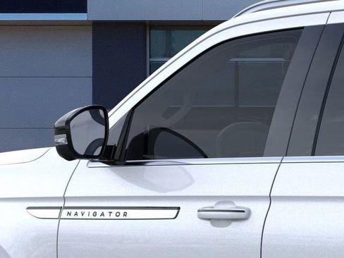 New 2025 Lincoln Navigator Reserve image 43