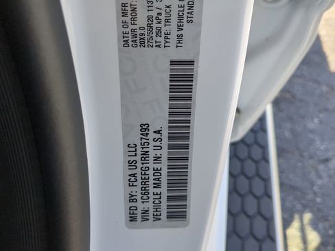 Certified 2024 RAM 1500 Big Horn RWD image 28