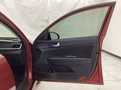 Used 2020 Kia Optima SE image 19