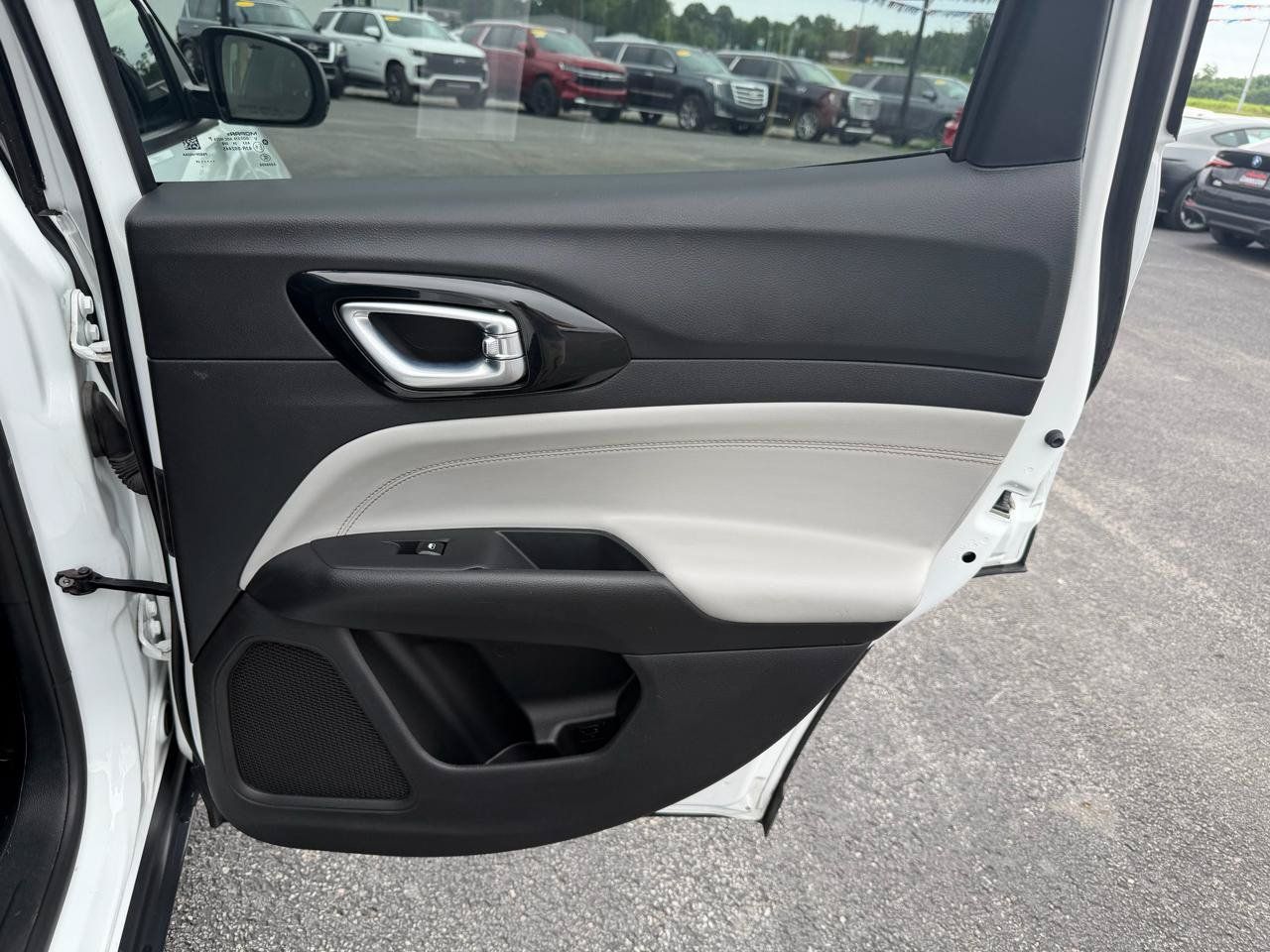 Used 2024 Jeep Compass Limited AWD/4WD image 18