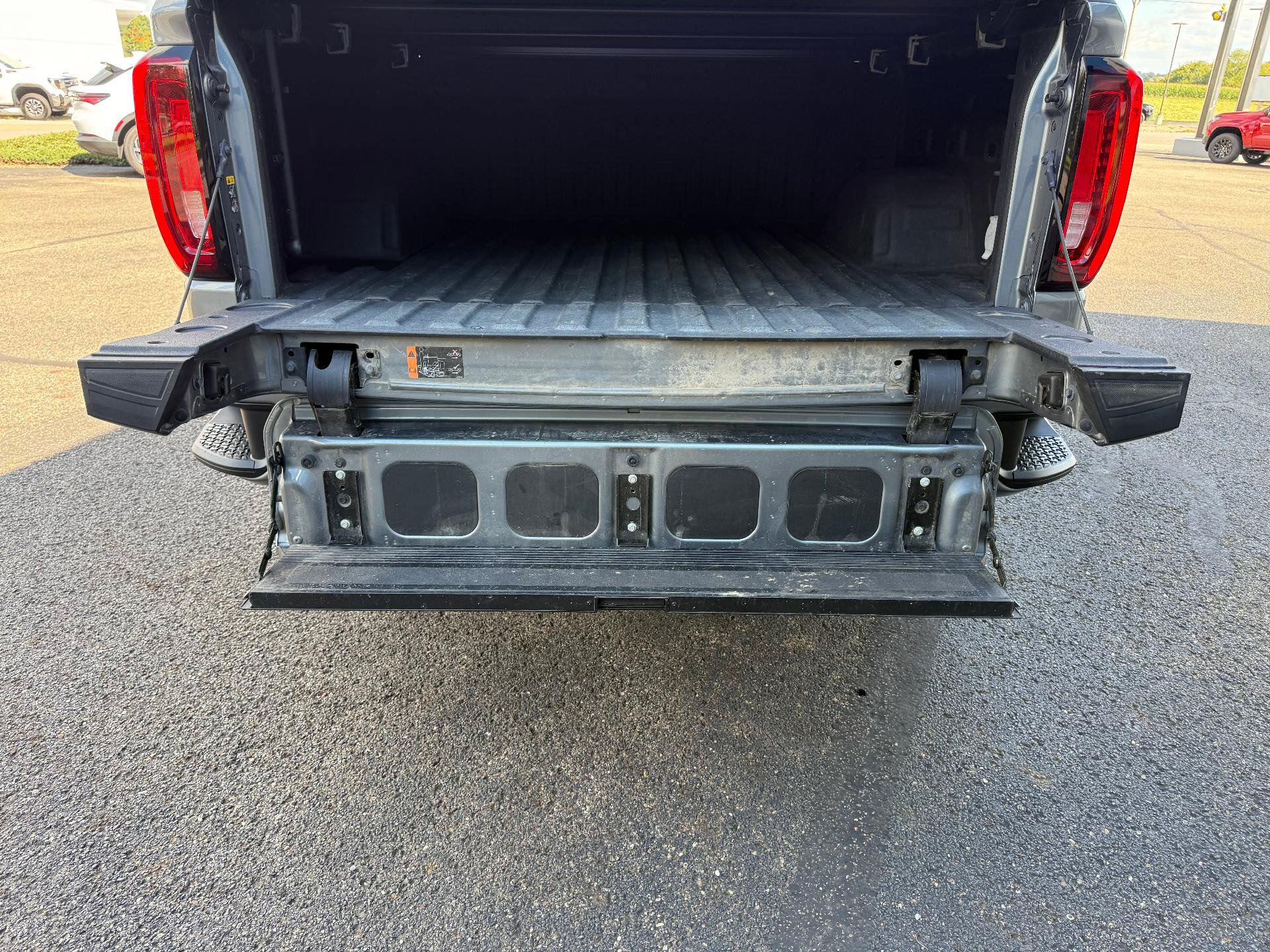 Used 2021 GMC Sierra 1500 AT4 AWD/4WD image 12