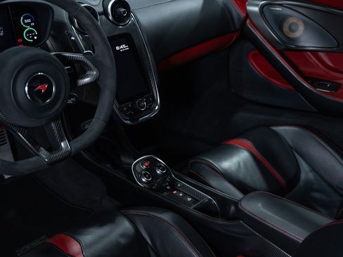 Used 2016 McLaren 570S Coupe image 44