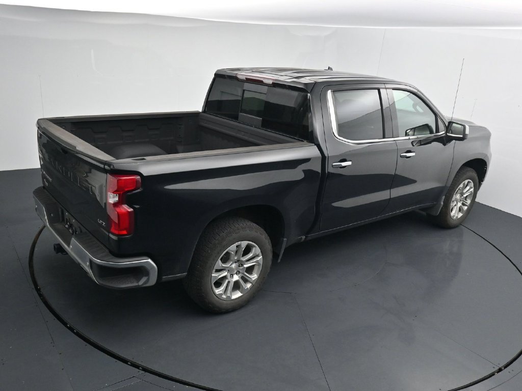 Used 2023 Chevrolet Silverado 1500 LTZ AWD/4WD image 16