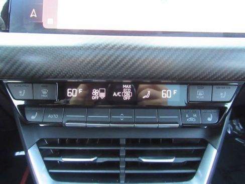 Used 2023 Audi e-tron GT Prestige w/ Prestige Package image 43