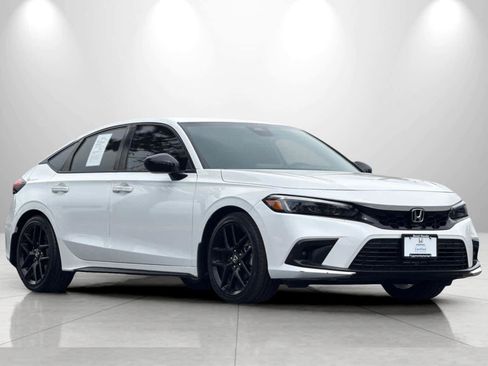 Used 2023 Honda Civic Sport image 9