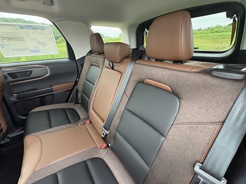 New 2026 Ford Bronco Sport Outer Banks w/ Outer Banks Tech Package+ AWD/4WD image 19