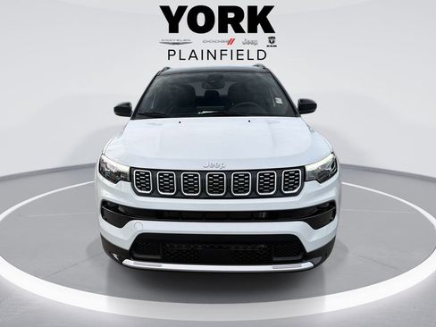 Used 2025 Jeep Compass Limited w/ Elite Group AWD/4WD image 2