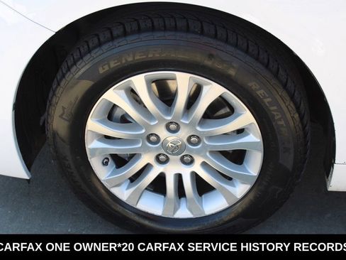 Used 2014 Toyota Sienna XLE w/ XLE Premium Package FWD image 12