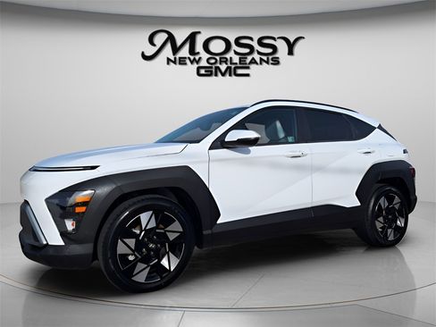 Used 2024 Hyundai Kona SEL image 1