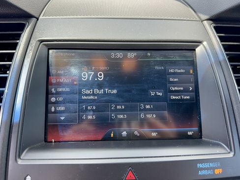 Used 2014 Ford Taurus Limited w/ Equipment Group 301A FWD image 17