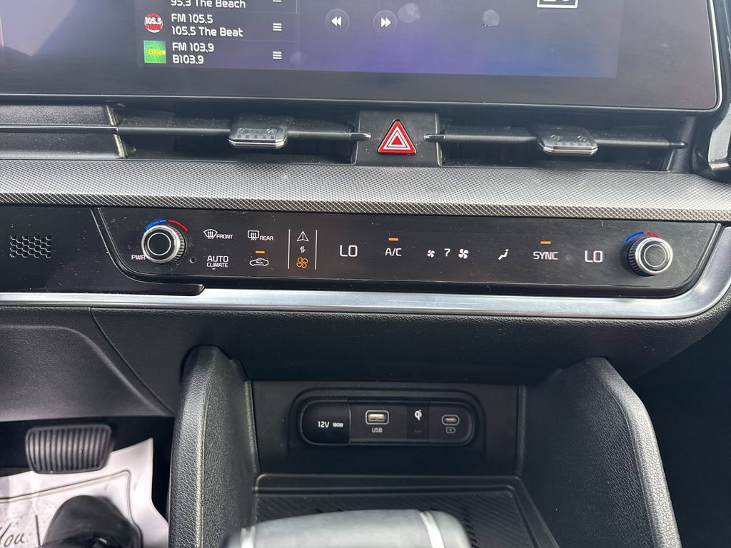 Used 2025 Kia Sportage SX FWD image 25