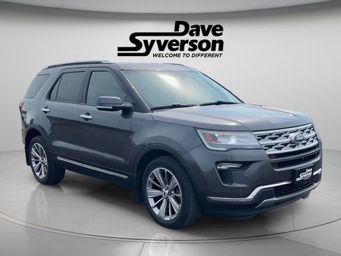 Used 2018 Ford Explorer Limited AWD/4WD image 3
