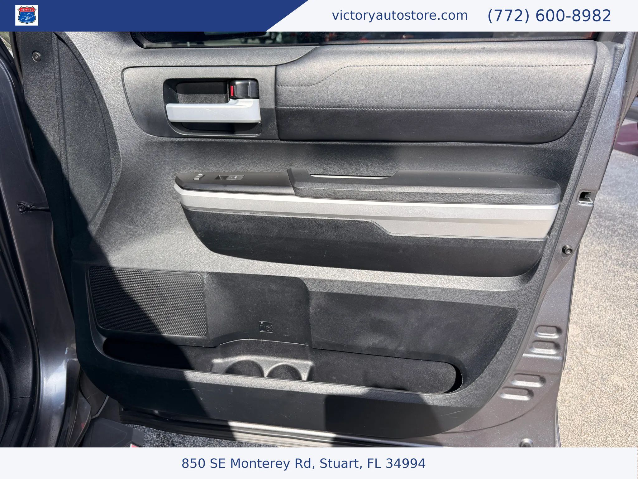 Used 2016 Toyota Tundra Limited w/ Limited Premium Package RWD image 20