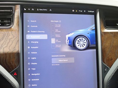 Used 2018 Tesla Model X 75D image 21