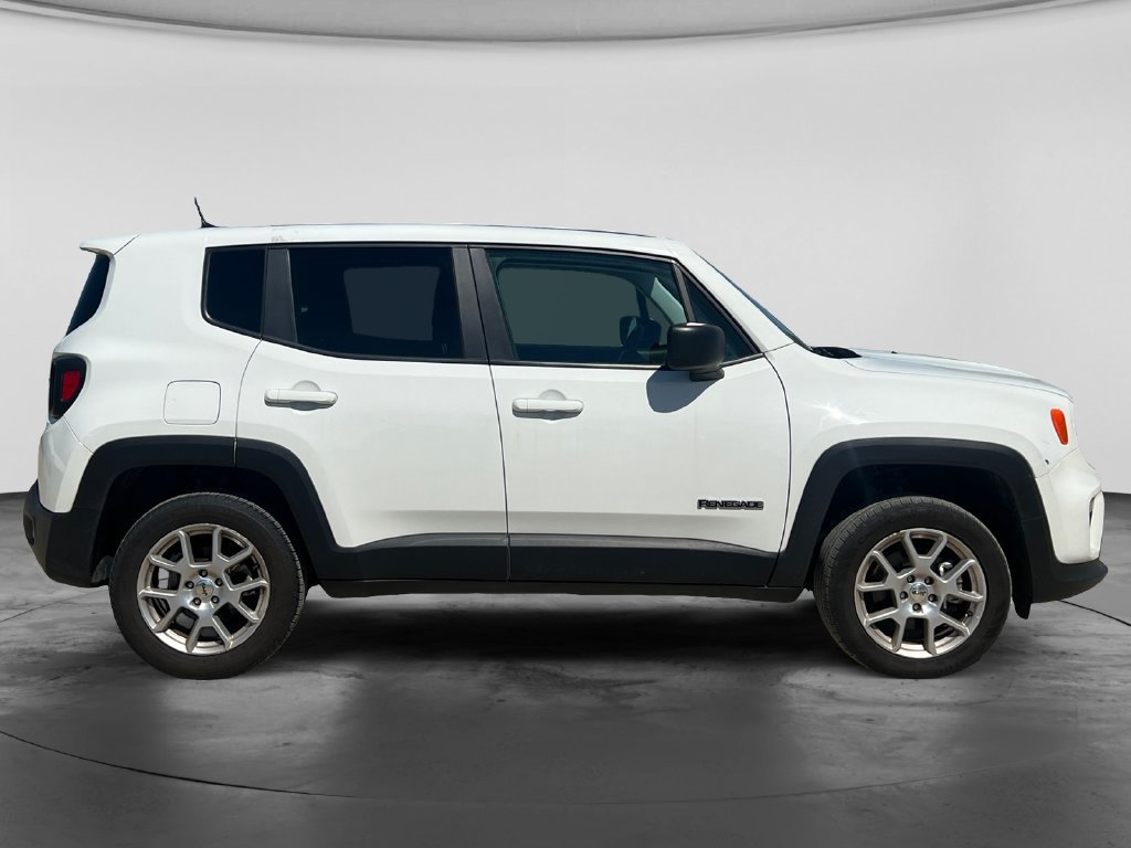 Used 2023 Jeep Renegade Latitude AWD/4WD image 8