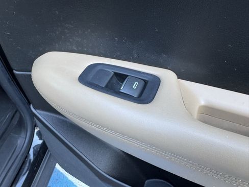 Used 2018 Cadillac XT5 Platinum w/ Driver Assist Package image 35