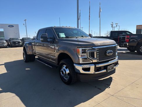 Used 2022 Ford F350 Lariat w/ Lariat Ultimate Package image 8