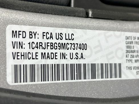 Used 2021 Jeep Grand Cherokee Limited image 32