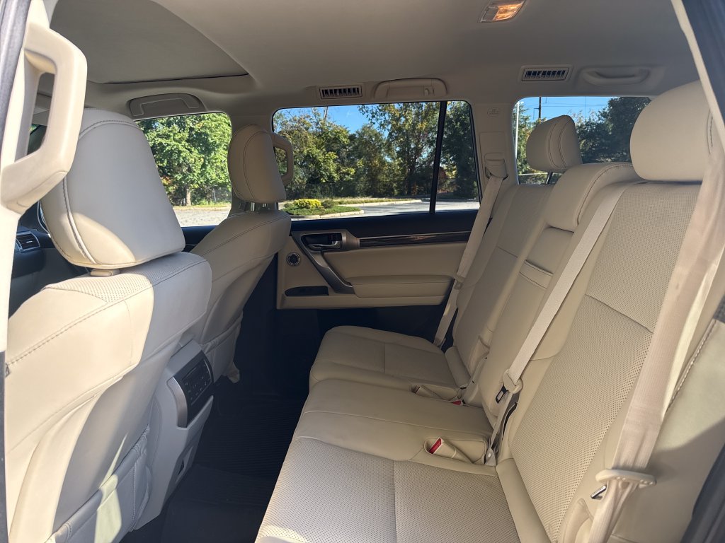Used 2023 Lexus GX 460 Premium w/ Premium Plus Package AWD/4WD image 12