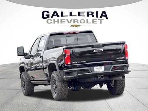 New 2026 Chevrolet Silverado 2500 ZR2 image 5