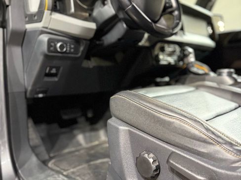 Used 2021 Ford Bronco Badlands image 39