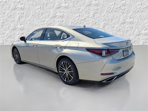 New 2025 Lexus ES 350 w/ Premium Package image 5