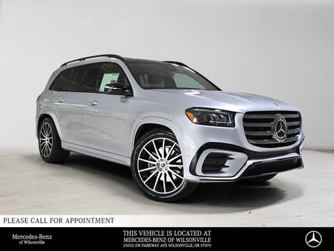 Used 2026 Mercedes-Benz GLS 450 4MATIC image 1