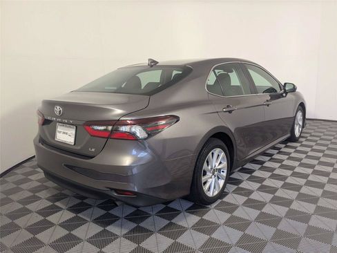 Certified 2021 Toyota Camry LE FWD image 6