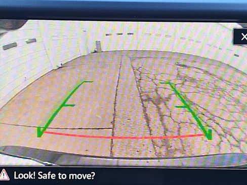 Used 2024 Volkswagen Taos SE image 28