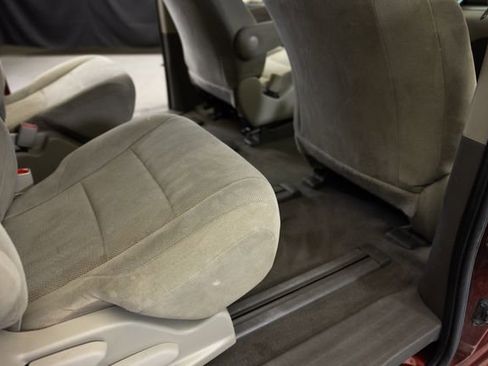 Used 2020 Toyota Sienna L FWD image 17