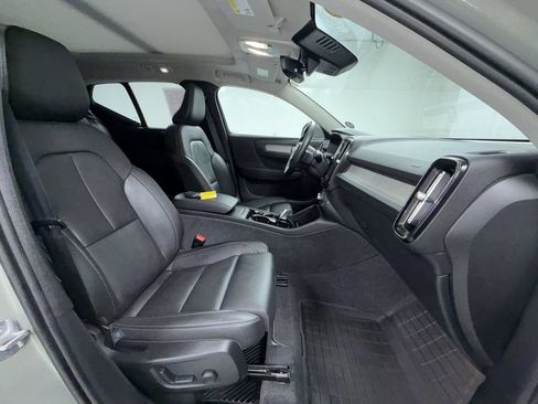 Used 2024 Volvo XC40 B5 Ultimate w/ Protection Package Premier AWD/4WD image 18