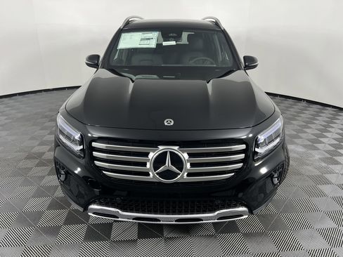 Used 2026 Mercedes-Benz GLB 250 4MATIC image 5