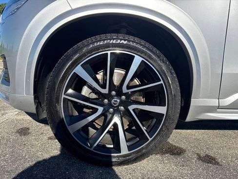 Used 2021 Volvo XC90 T6 Momentum w/ Protection Package Premier AWD/4WD image 9