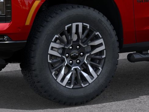 New 2026 Chevrolet Suburban Z71 w/ Comfort Package AWD/4WD image 10
