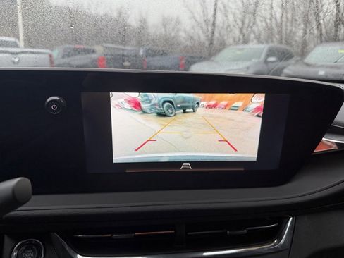 Used 2025 Buick Envista Preferred image 24