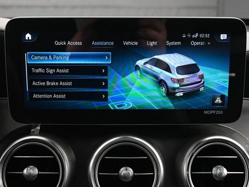 Used 2020 Mercedes-Benz GLC 63 AMG 4MATIC image 38