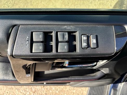 Used 2019 Toyota 4Runner TRD Off-Road Premium image 12