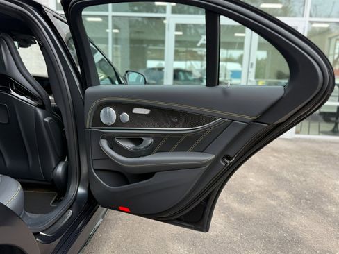 Used 2018 Mercedes-Benz E 63 AMG S image 39